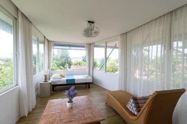 Villa One Bedroom Poolside