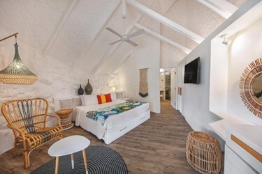 Premium Garden Bungalow