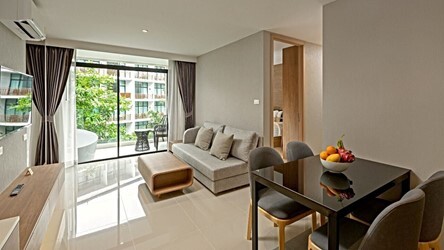 Family Suite with Outdoor Bathtub