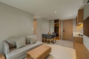 Family Suite with Outdoor Bathtub