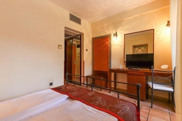 Standard Roof Room