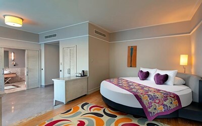 Romance Suite