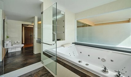 One Bedroom Superior Suite Seaview