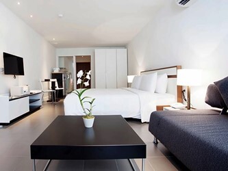 Deluxe One Bedroom