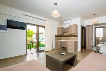Superior 1 Bedroom Apartment