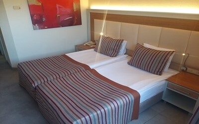 Economy Room
