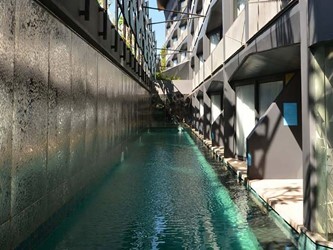 Deluxe Pool