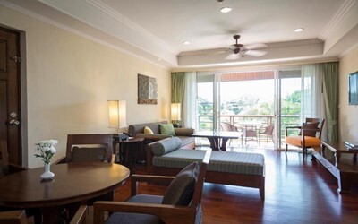 Pool Suite