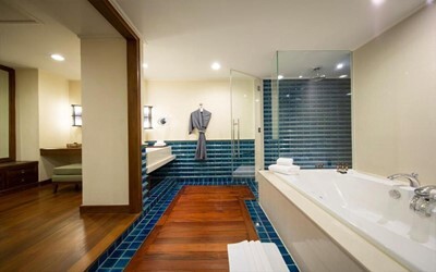 Pool Suite