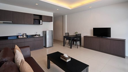 1 Bedroom Suite Pool Access