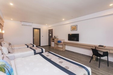 Deluxe Quadruple Room with Balcony