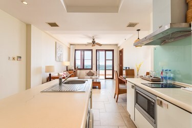 Two-Bedroom Suite with Ocean View and Kitchen