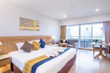 Ocean Deluxe Room