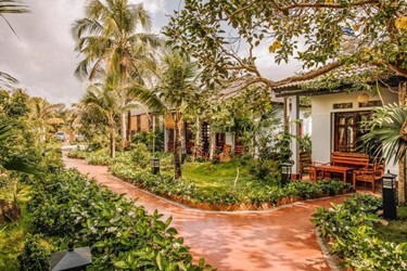 Double Bungalow Garden View