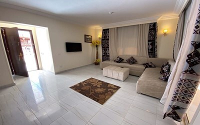 Family Suite Pool View Room 