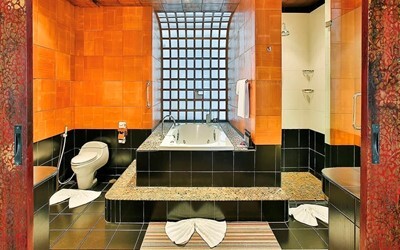 Pool Suite