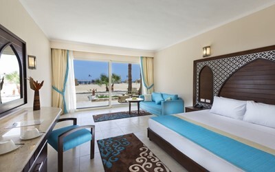 Family Deluxe Room Beach Front