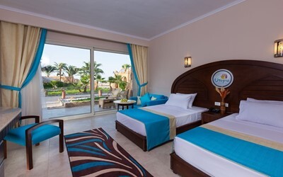 Family Deluxe Room Beach Front