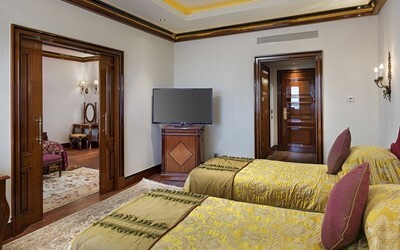 Premium Family Room