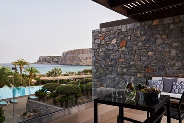 Honeymoon Suite Sea View