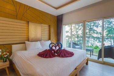 Deluxe Partial Sea View Room