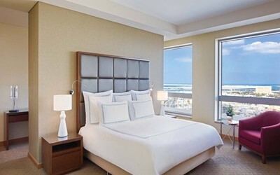 Corner Suite