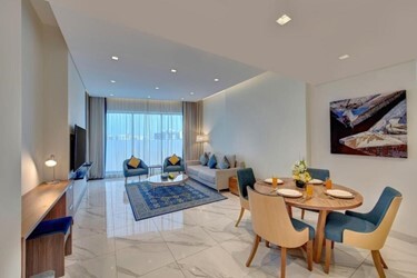 2 Bedroom Deluxe Apartment (King + Twin Bed)