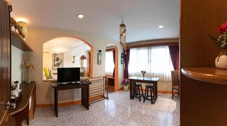 Studio Room