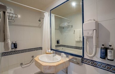 Economy Room