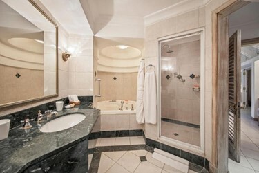 Duke Of Edingburgh Suite