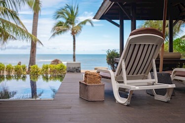 Beachfront Pool Villa Suite