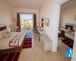 Family 2 Bedroom Pool View