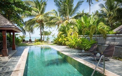 Pool Bungalow