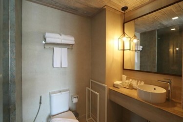 2-bedroom Corner Suite