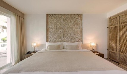 Grand Deluxe Lagoon Pool Access Room