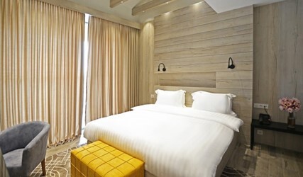 Mountain View Suite