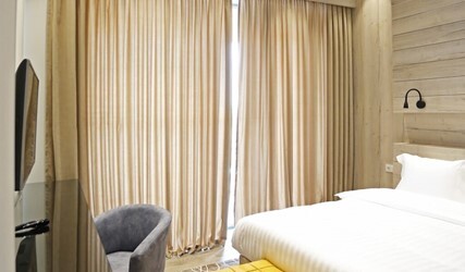 Mountain View Suite