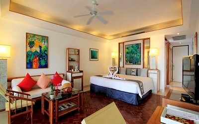 Royale Wing Suite