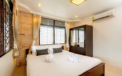 Bamboo Pool Villa