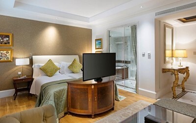 Premium Room With Pool Or Side Sea View