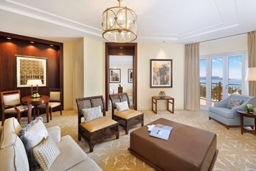 1 Bedroom Ocean Club Suite