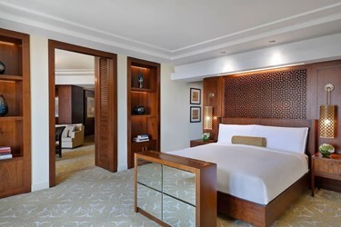 1 Bedroom Ocean Club Suite