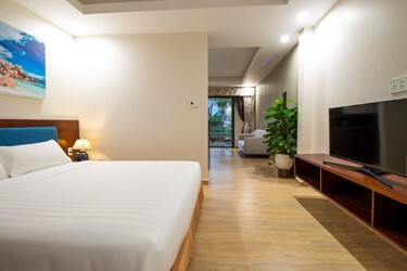 Villa Triple Garden View
