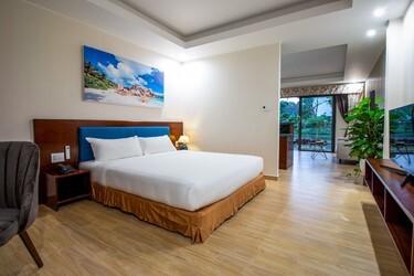 Villa Triple Garden View