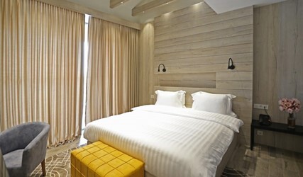 Pool View Suite