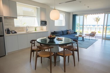 1 Bedroom Suite Pavilion, Private Pool, Beach Front