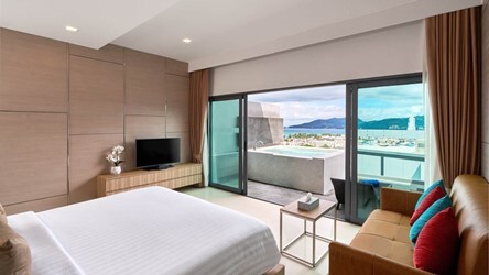 Premier Suite With Jacuzzi Seaview
