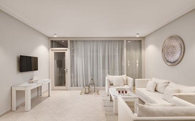 Deluxe Family Suite City Or Sea View