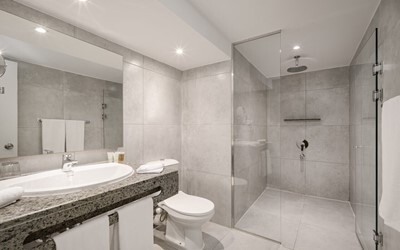 Deluxe Family Suite City Or Sea View