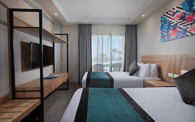 Family Room (3Bedrooms) Seaview